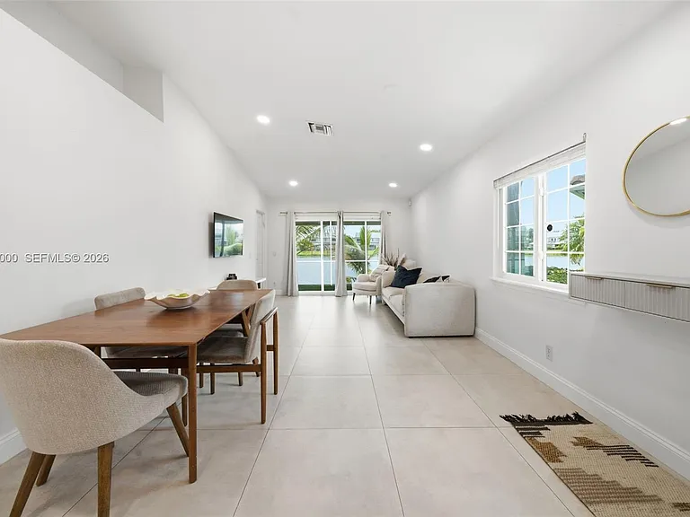 4952 SW 32nd Ave #140 — Photo 4