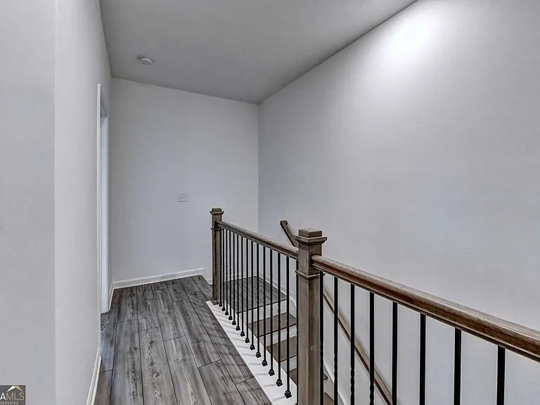 477 Danville Ave — Photo 31