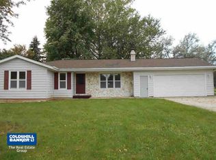 1830 Whitewater Cir, Manitowoc, WI 54220