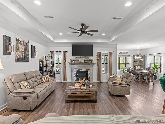 5th image of 8251 S Park Ave