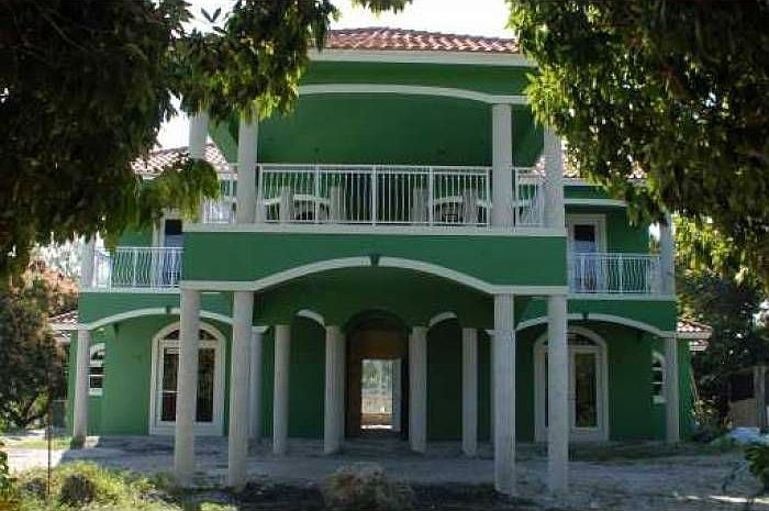 EXTERIOR FRONT