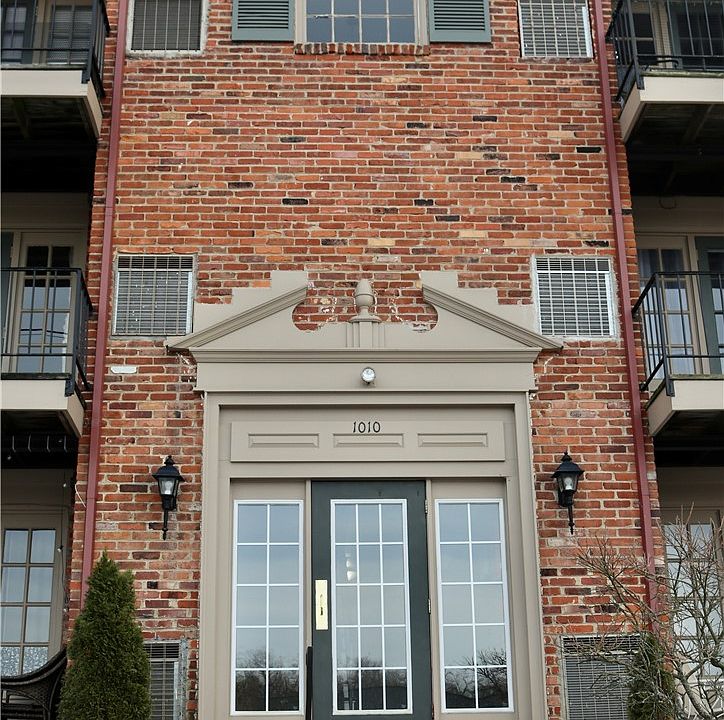 1st image of 1010 Margarite Dr APT C