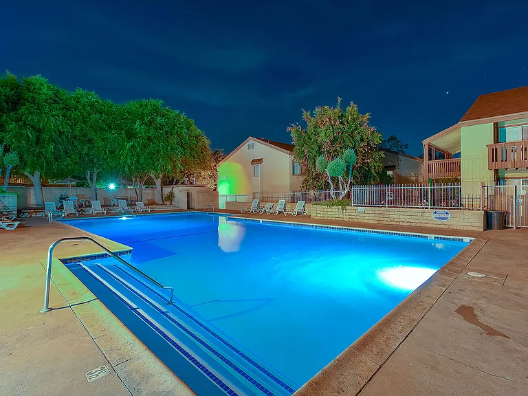 Woodside Village Apartments Pool