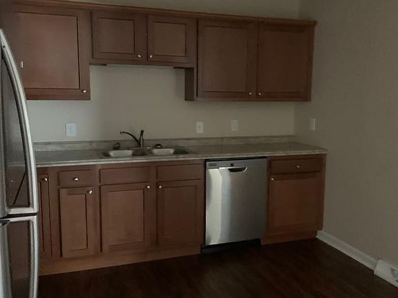 5th image of 125 Northbay Dr