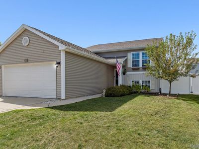 2735 Au Gres River Dr, Fowlerville, MI, 48836