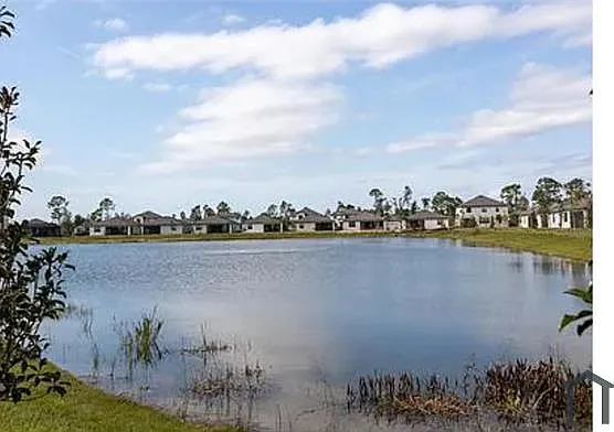 4 bed, 2212 sqft, $3,300 — Photo 4