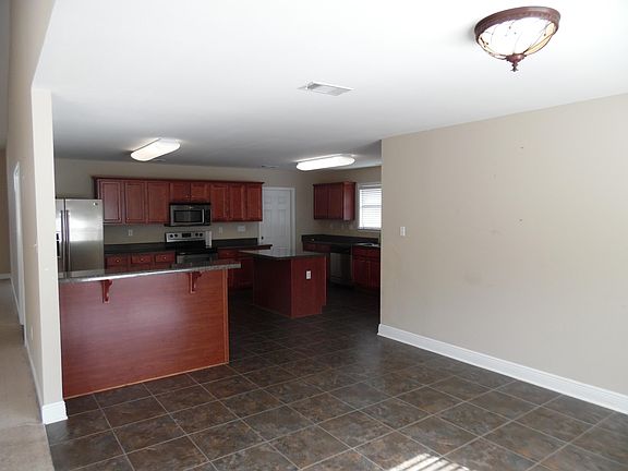 2nd image of 17248 Excalibur Cir