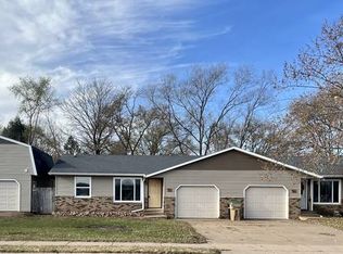 4122 Robin Rd, Eau Claire, WI 54703