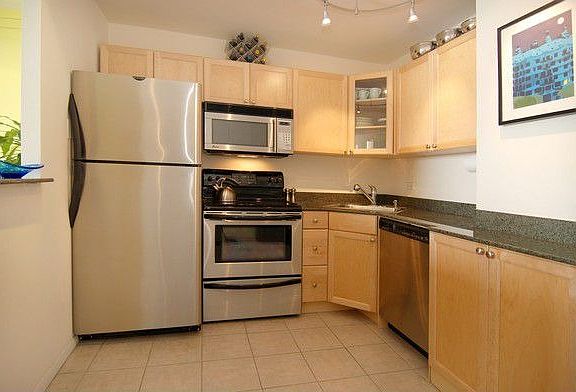 4th image of 1355 N Sandburg Ter APT 1507D