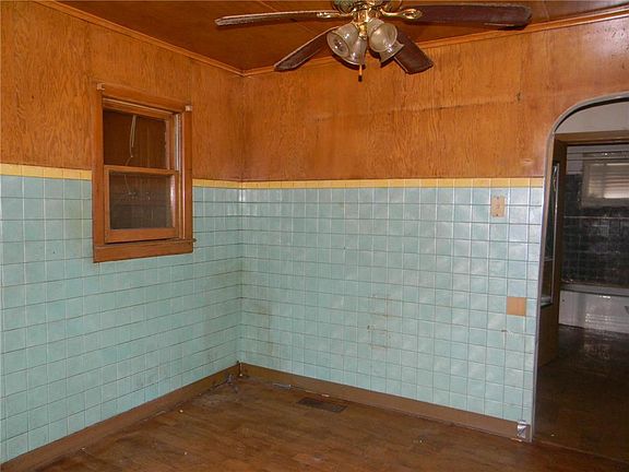 5th image of 2711 S 19th St