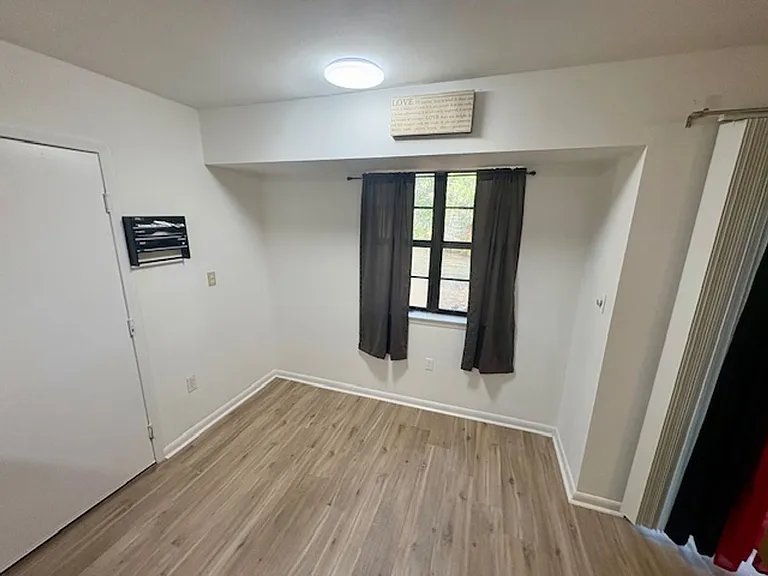 511 Maple Ave — Photo 8