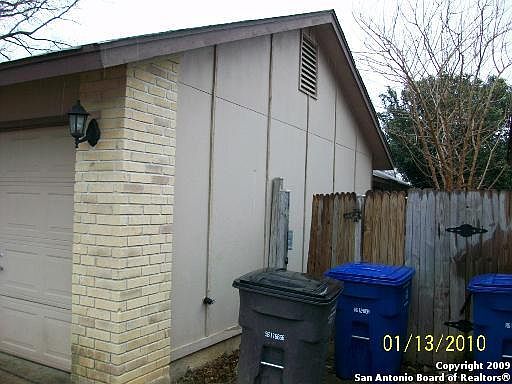 2nd image of 8822/8824 MEADOW RANGE ST