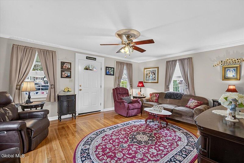 4th image of 2047 Cedarlawn Avenue