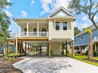 325 NE 43rd St, Oak Island, NC 28465