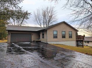 176 Lake Summerset Rd, Davis, IL 61019