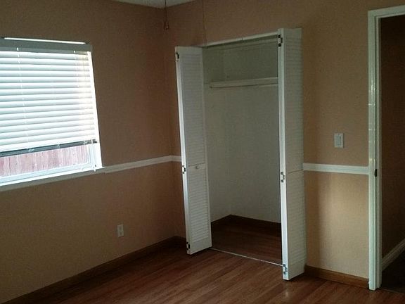 5th image of 1582 Eucalyptus Dr