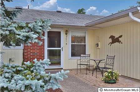 3rd image of 351 Dorchester Drive #B