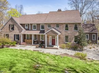 45 Under Rock Rd, Sparta, NJ 07871