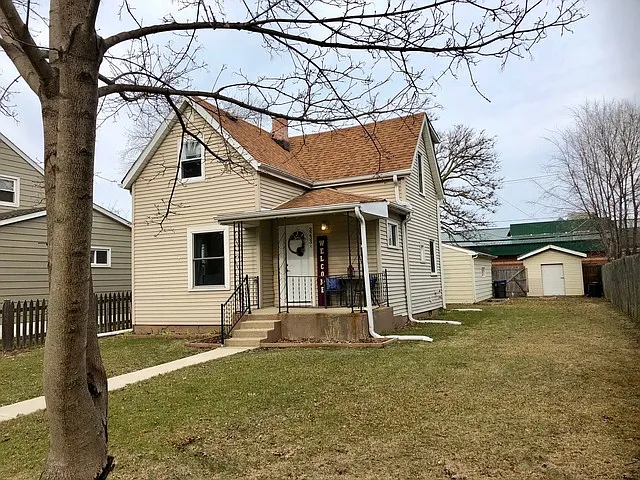 3233 Elisha Ave photo 1