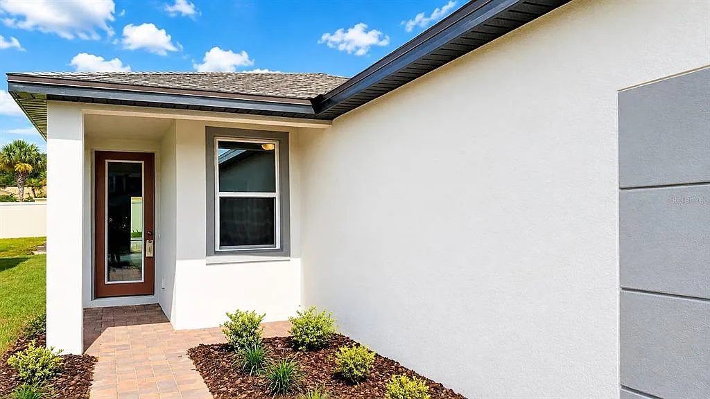 4 bed, 2.0 bath, 1688 sqft, $2,150 — Photo 3