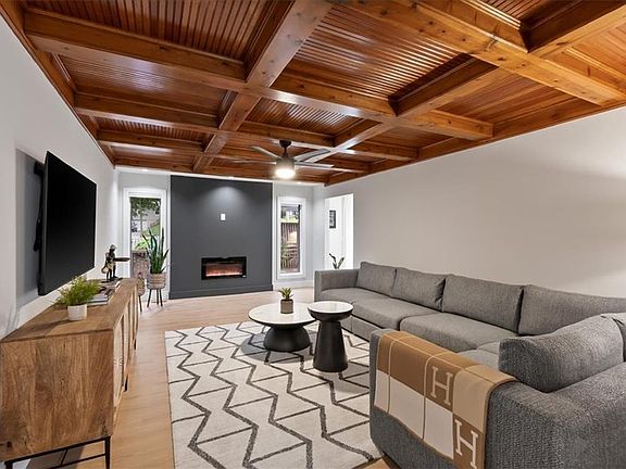 2nd image of 6401 N Park Ave