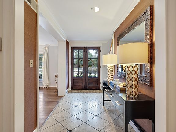 2nd image of 287 Windover Rd