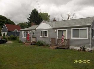 17 Prospect Ave, Narragansett, RI 02882