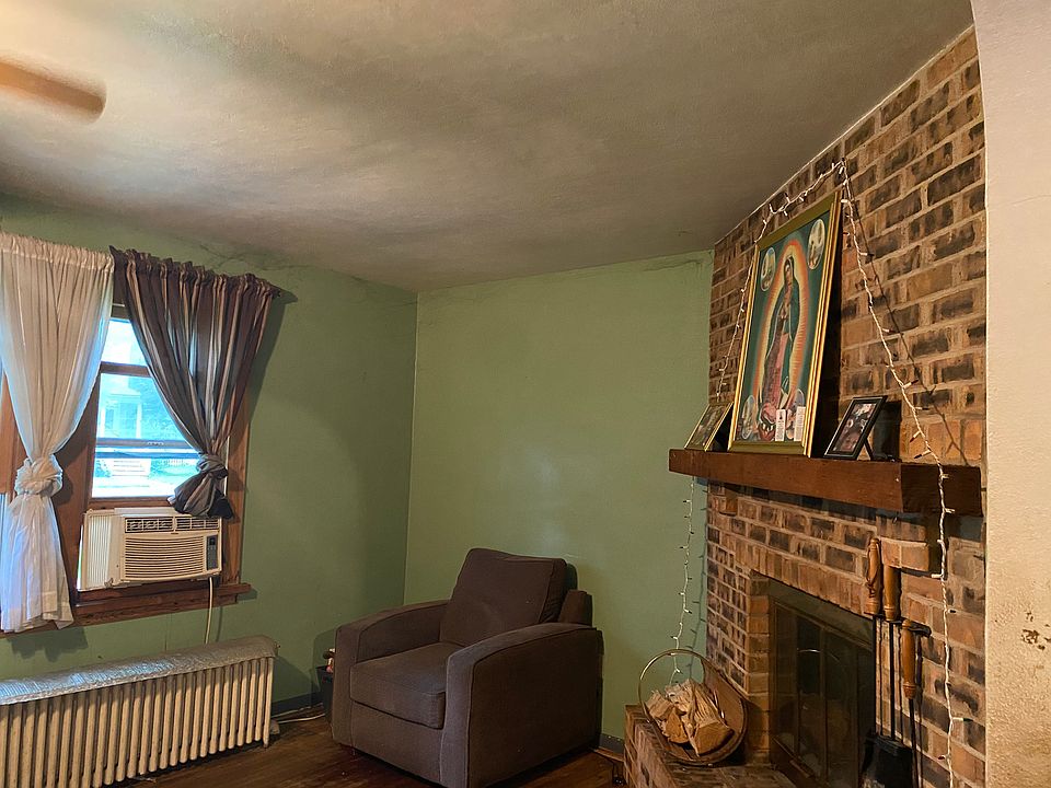 427 Pennsylvania Ave, Aurora, IL 60506 Zillow