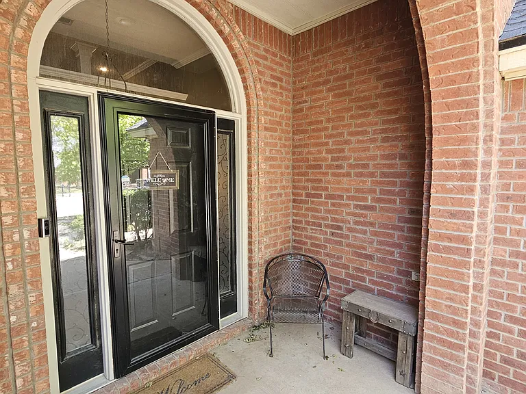 10306 York Ave — Photo 14