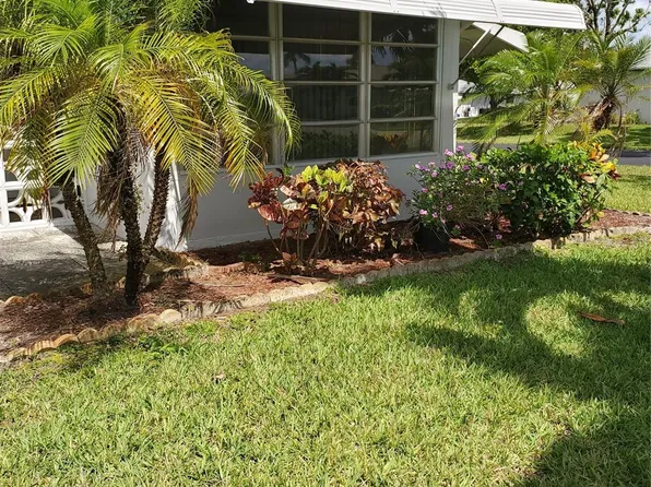 1152 Circle Dr APT D, Delray Beach, FL 33445