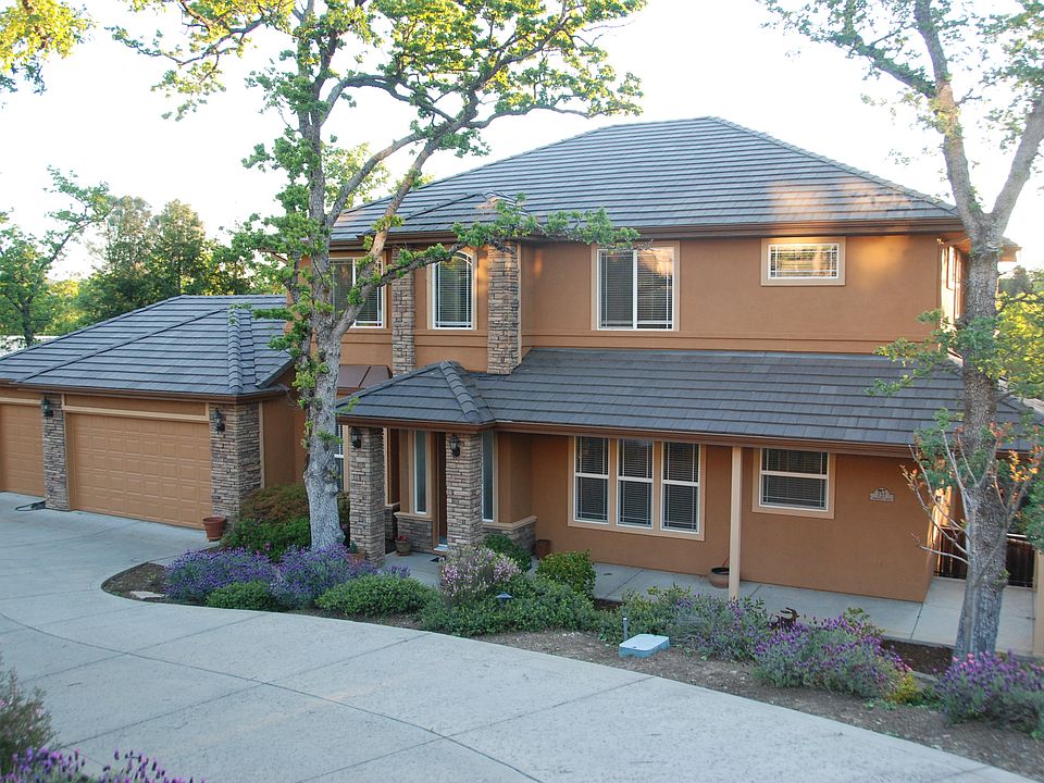 1st image of 727 Lakecrest Dr
