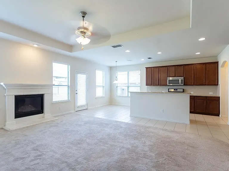 2601 Sun Creek Dr — Photo 5