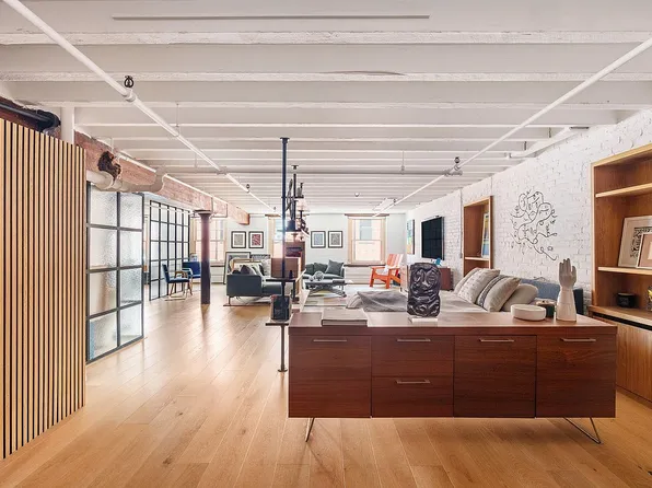 265 Water St APT 5, New York, NY 10038