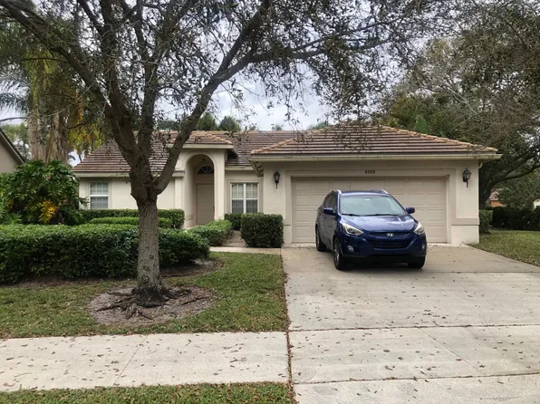4703 NW 75th Pl, Pompano Beach, FL 33073