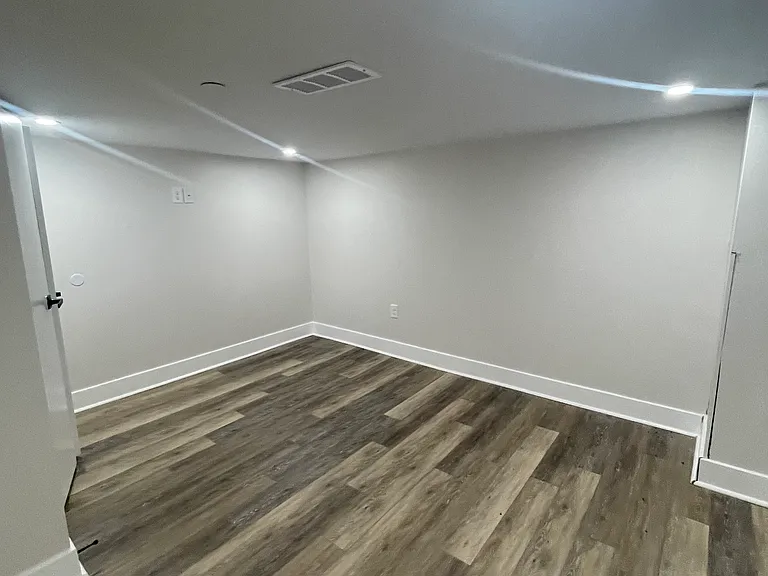 5601 Lansdowne Ave #A — Photo 20