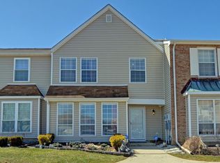 287 Stratford Pl, Morganville, NJ 07751