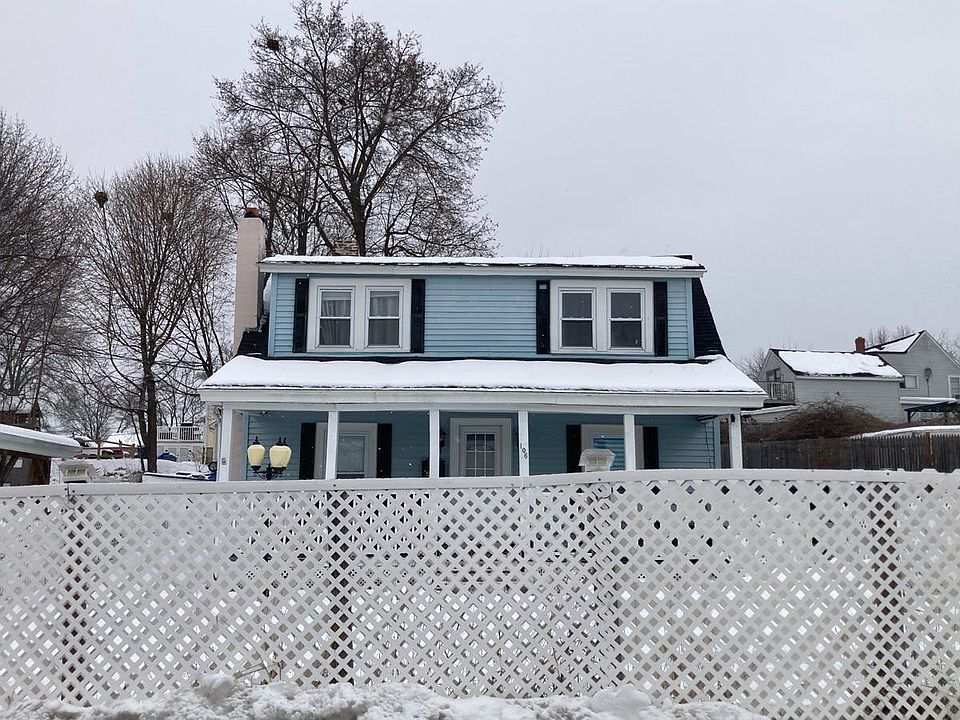 1st image of 106 Burke St