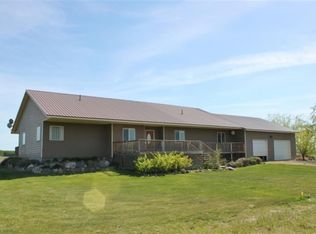 654 Goose Island Rd, Burbank, WA 99323