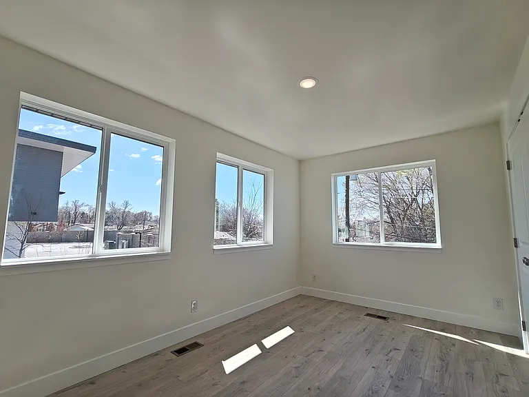 6662 S Highland Dr — Photo 10