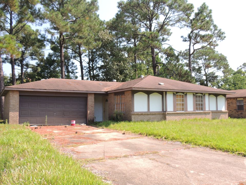 1st image of 2636 Calle Hermosa St