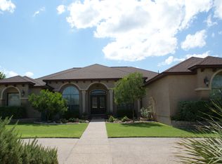 302 Mountain View Dr, Del Rio, TX 78840
