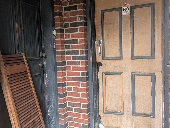 4th image of 1126 Aberdeen St