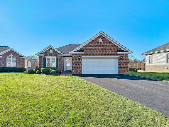 4th image of 1609 Cascades Ct