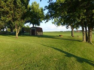 912 James St, South Pekin, IL