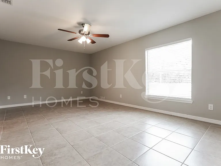 3011 Blocton Rd — Photo 2
