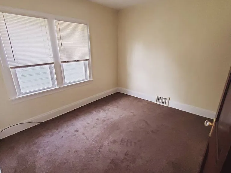 3320 Berea Rd — Photo 17
