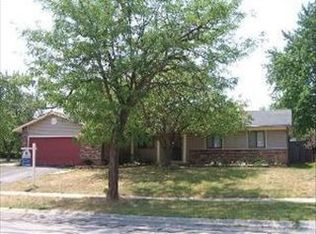 701 N Pinecrest Rd, Bolingbrook, IL 60440