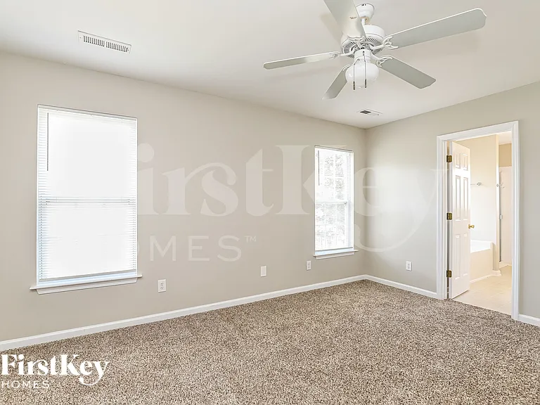 705 Hawthorn Ridge Dr — Photo 12