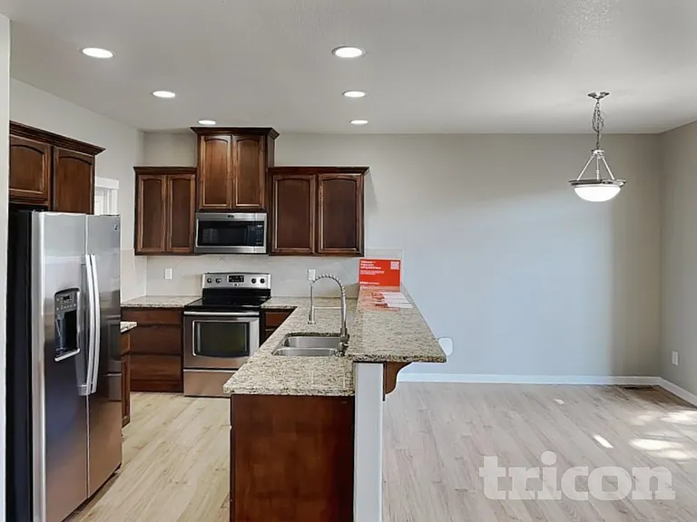 7615 NE 60th Way — Photo 5
