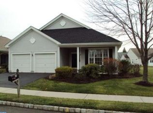 24 Foster Rd, Pennington, NJ 08534